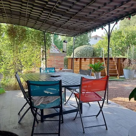 Villa De Charme Avec Piscine